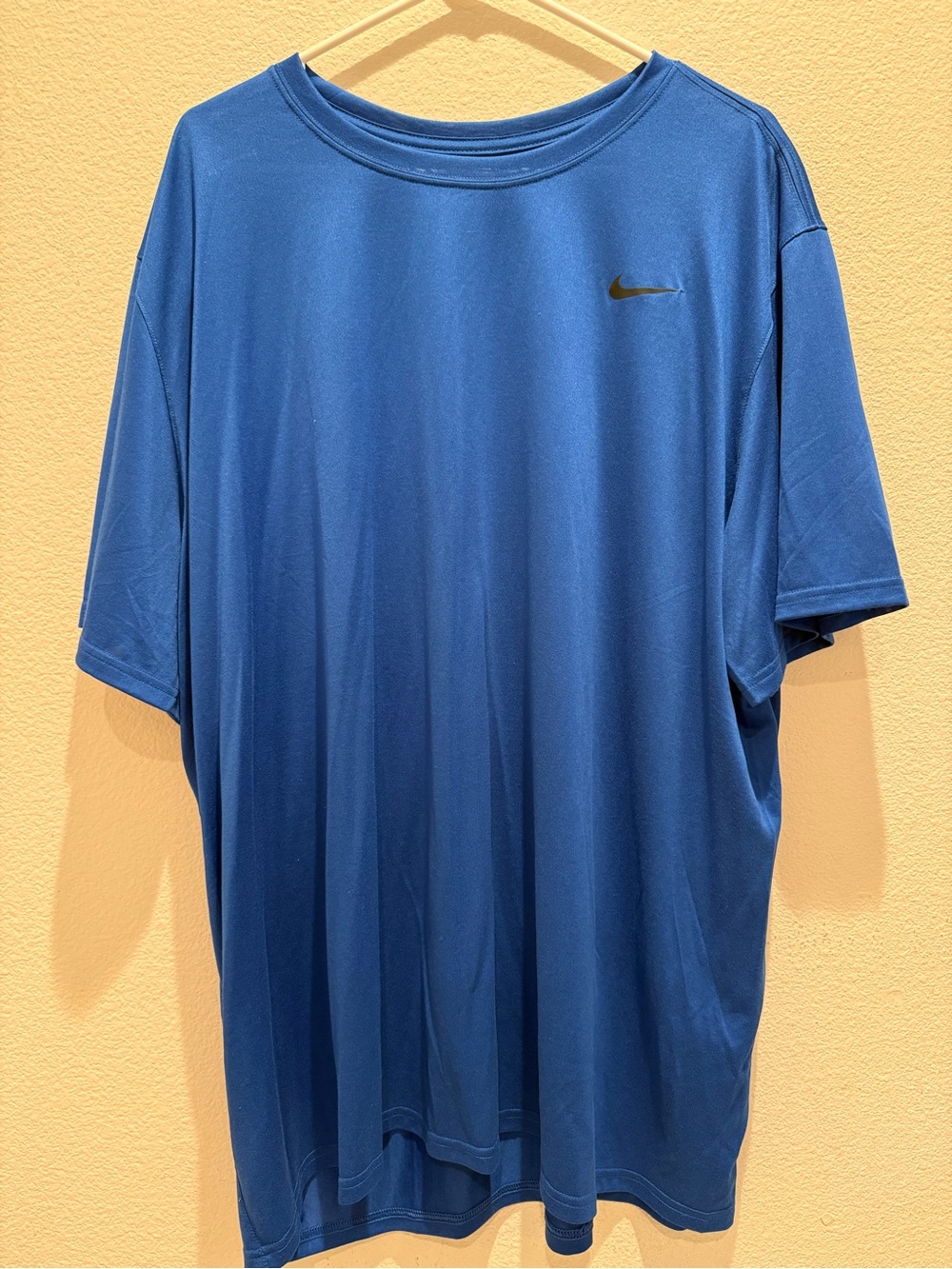 Nike Men's Royal Blue Short Sleeve Athletic Tee with Black Swoosh
